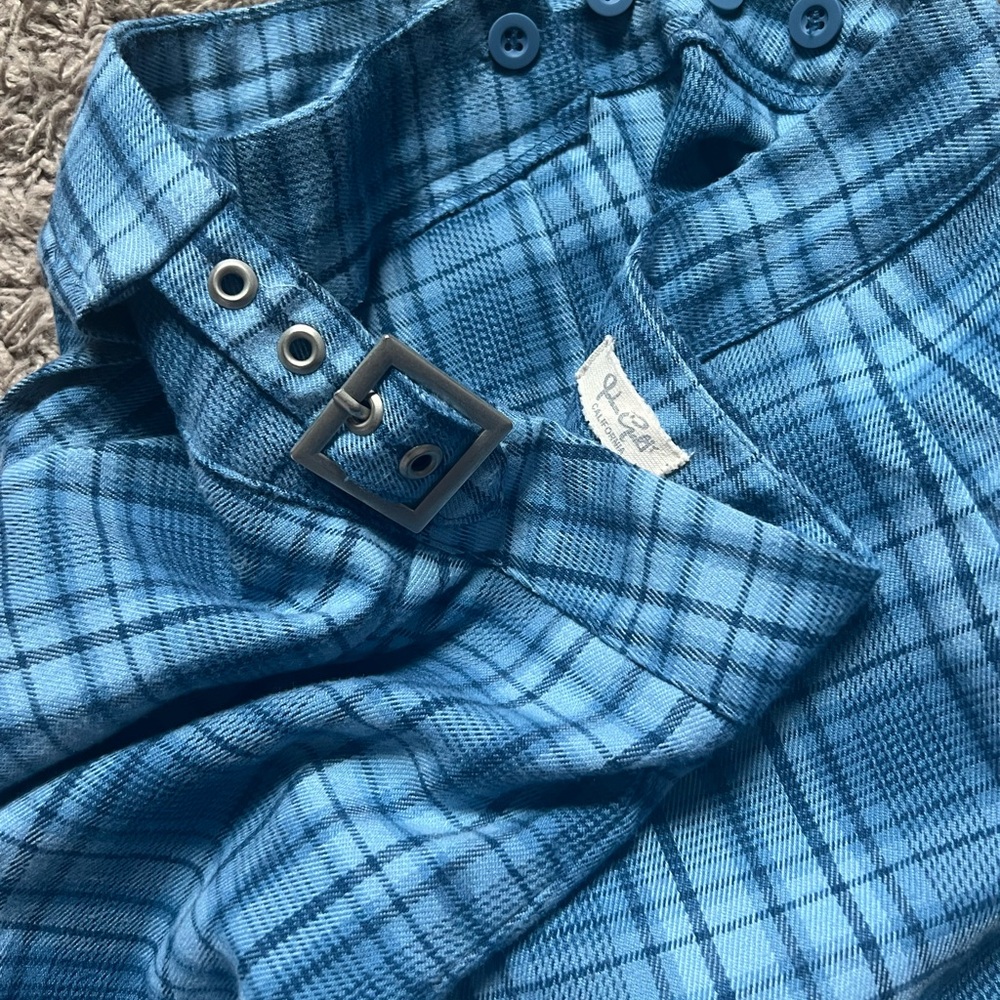 John Galt Blue Hued Plaid Women's Mini “Wrap” Skirt W/ Waist Buckle Detail. - Picture 6 of 9